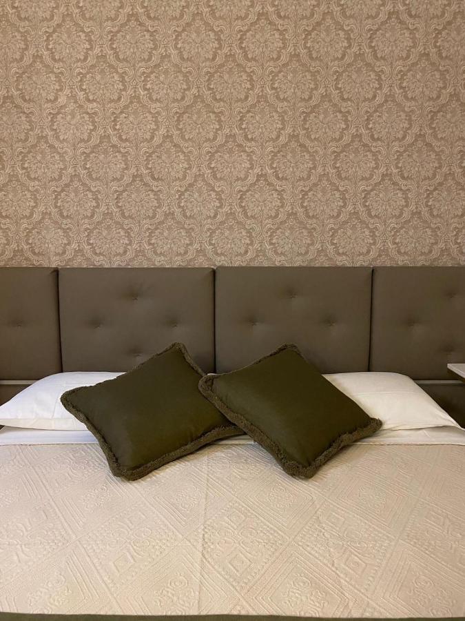 Condotti Rooms Рим Екстериор снимка