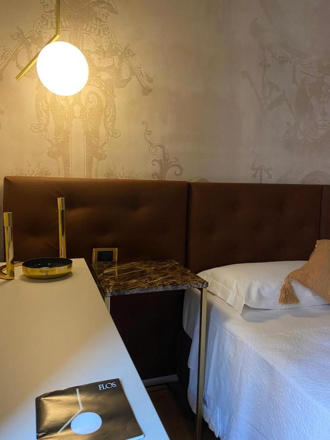 Condotti Rooms Рим Екстериор снимка