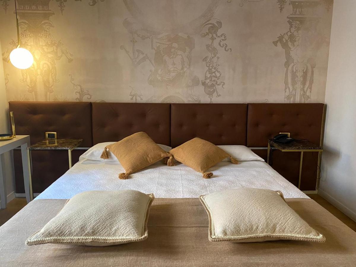Condotti Rooms Рим Екстериор снимка